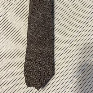 Wool herringbone tie